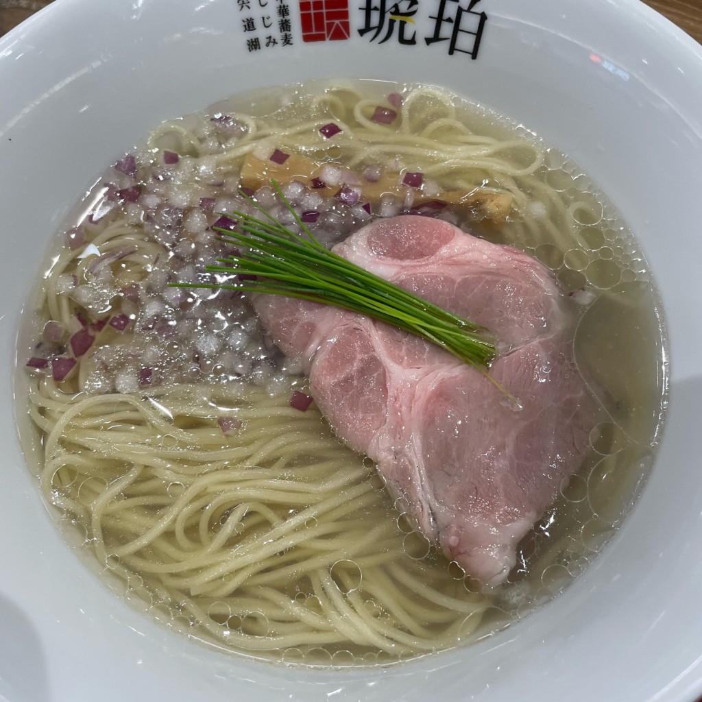 ユーザーが投稿した宍道湖しじみ中華蕎麦の写真 - 実際訪問したユーザーが直接撮影して投稿した那珂ラーメン専門店宍道湖しじみ中華蕎麦 琥珀 ららぽーと福岡店の写真