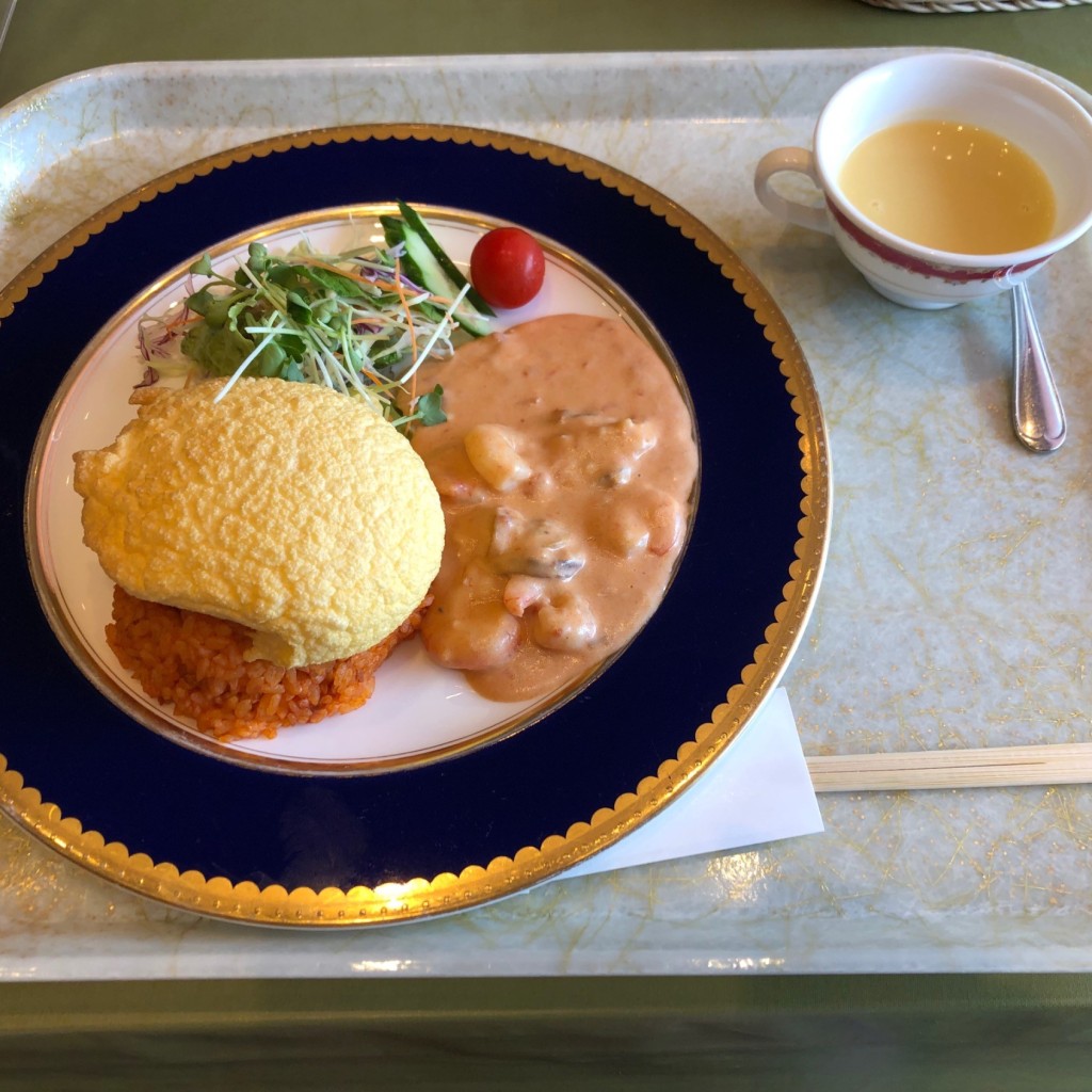 ユーザーが投稿したオムライス (エビクリームソース)の写真 - 実際訪問したユーザーが直接撮影して投稿した呉羽町和食 / 日本料理ビィアンヴニュの写真