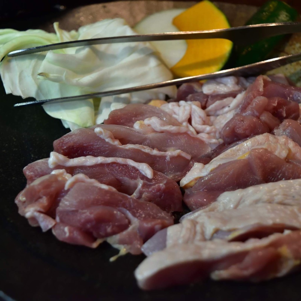 ユーザーが投稿した地鶏炭火焼定食の写真 - 実際訪問したユーザーが直接撮影して投稿した雪野鶏料理森の味処 なかむらの写真