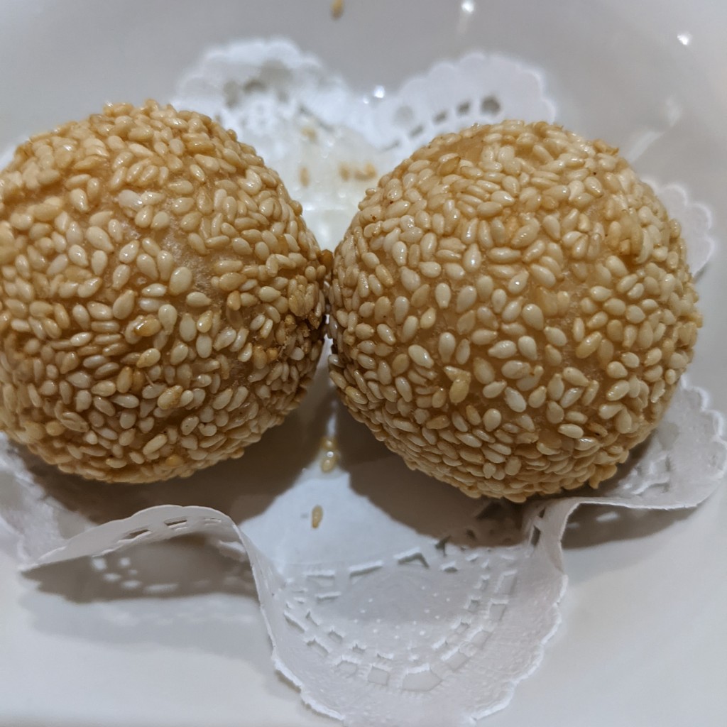 ユーザーが投稿したゴマ団子の写真 - 実際訪問したユーザーが直接撮影して投稿した庚午南香港料理本場中華料理 小香港の写真
