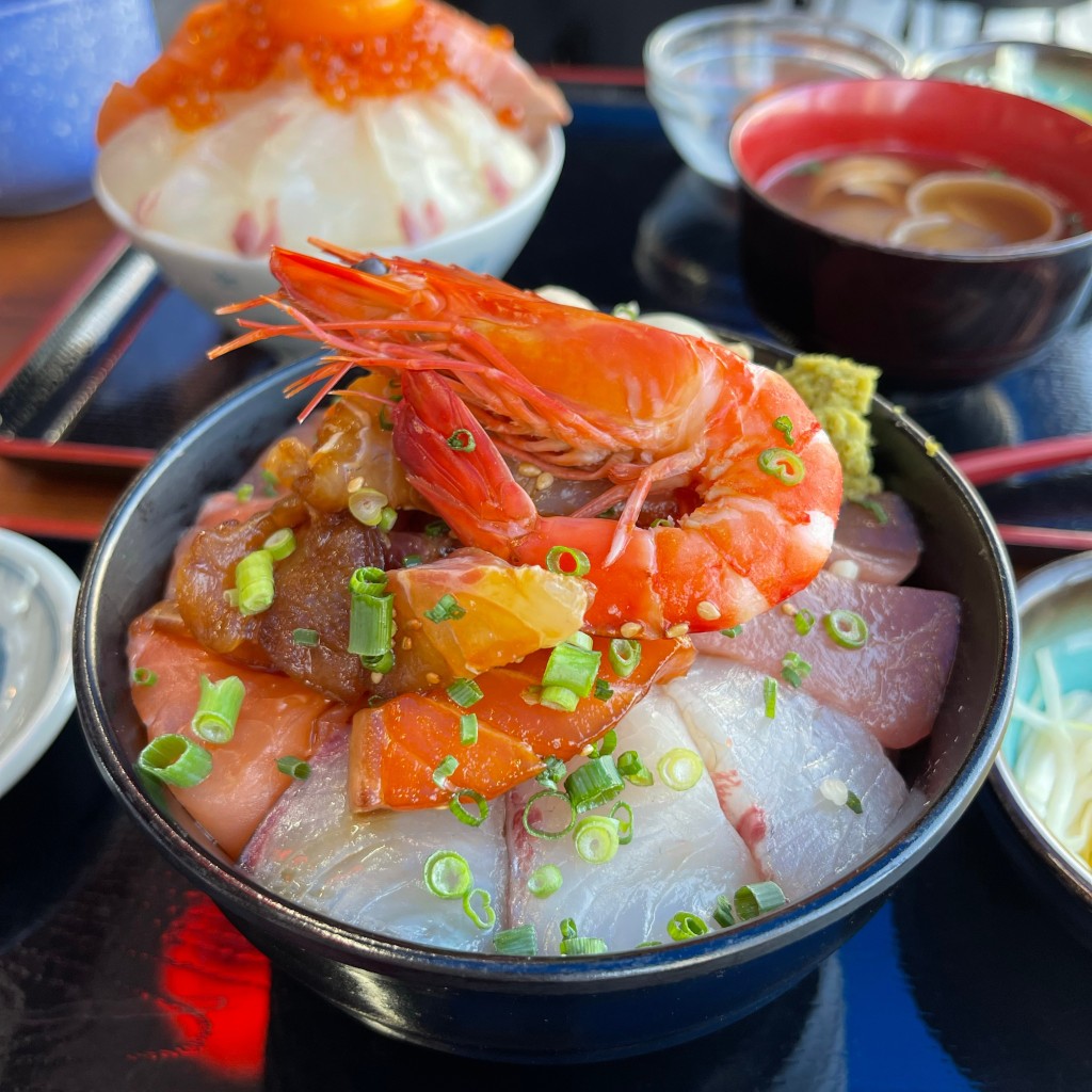 ユーザーが投稿した海鮮ちかっぱのせ放題定食の写真 - 実際訪問したユーザーが直接撮影して投稿した京町居酒屋青空酒場 まぐろの気晴れ屋の写真