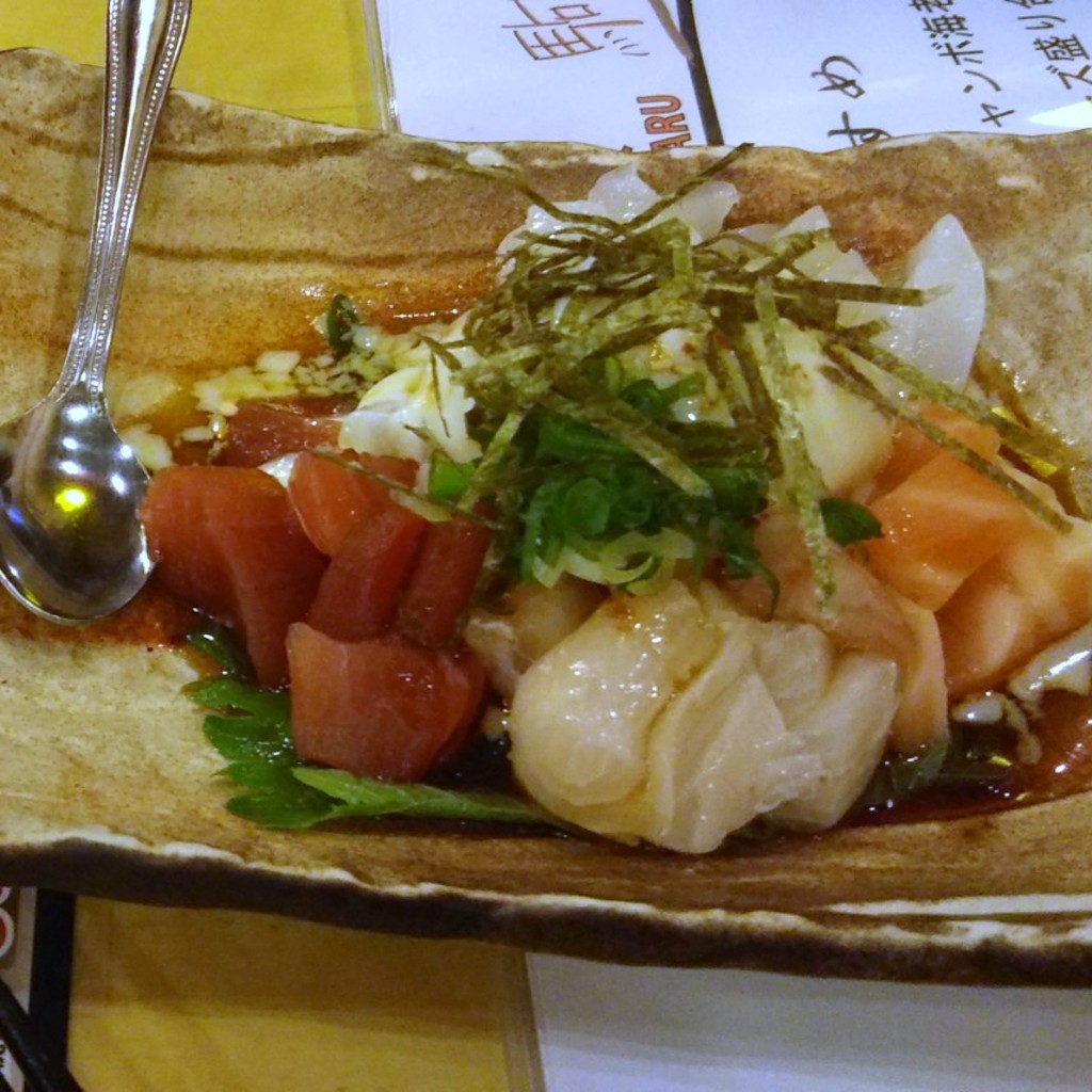 ユーザーが投稿した海鮮ユッケの写真 - 実際訪問したユーザーが直接撮影して投稿した駒川居酒屋満マル 駒川店の写真