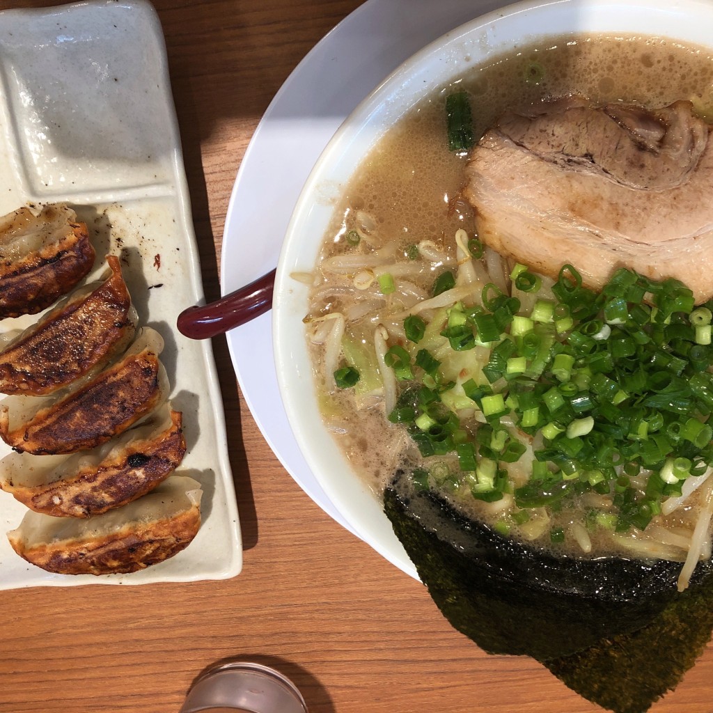 ユーザーが投稿した野菜ラーメンの写真 - 実際訪問したユーザーが直接撮影して投稿した小山ヶ丘ラーメン専門店釜焚きとんこつ がっとん 多摩境店の写真