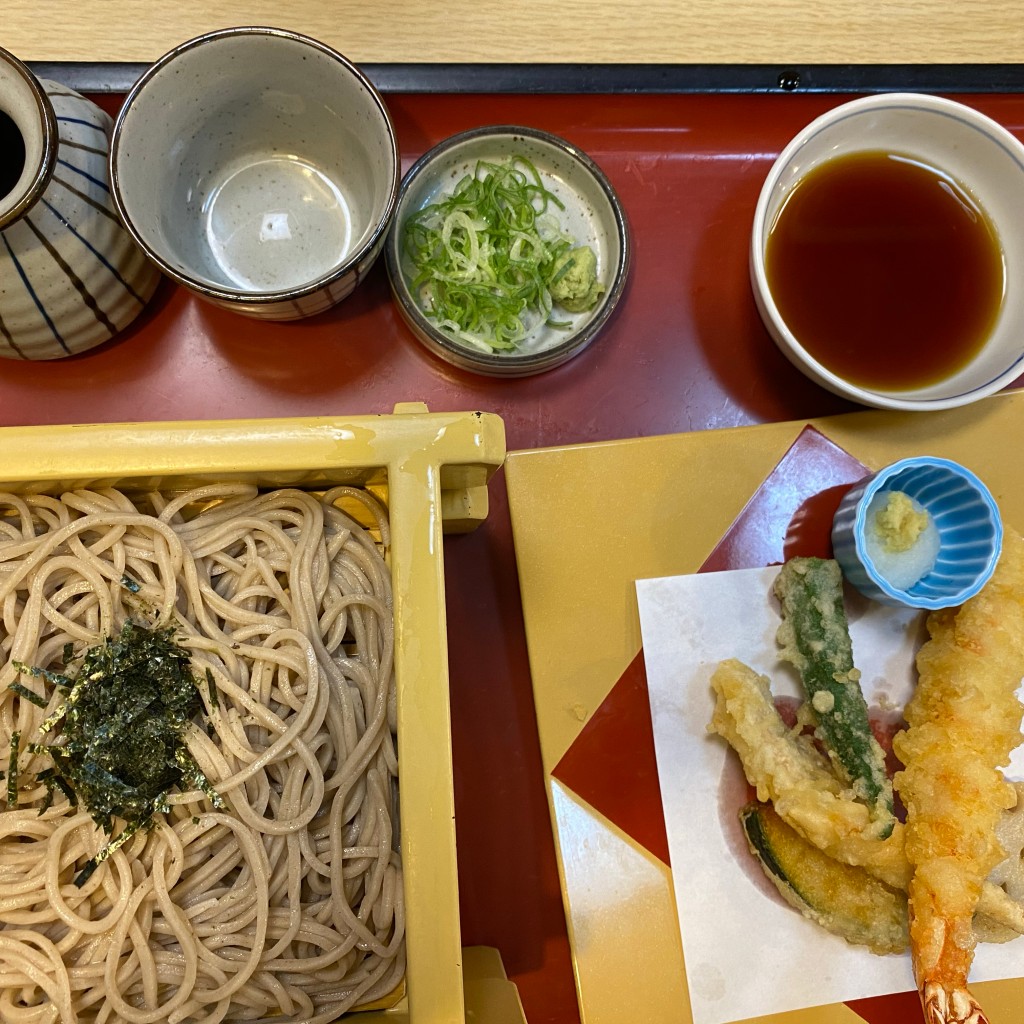 ユーザーが投稿した大海老天ざるそば竹の写真 - 実際訪問したユーザーが直接撮影して投稿した寺野和食 / 日本料理和食麺処サガミ 新川店の写真