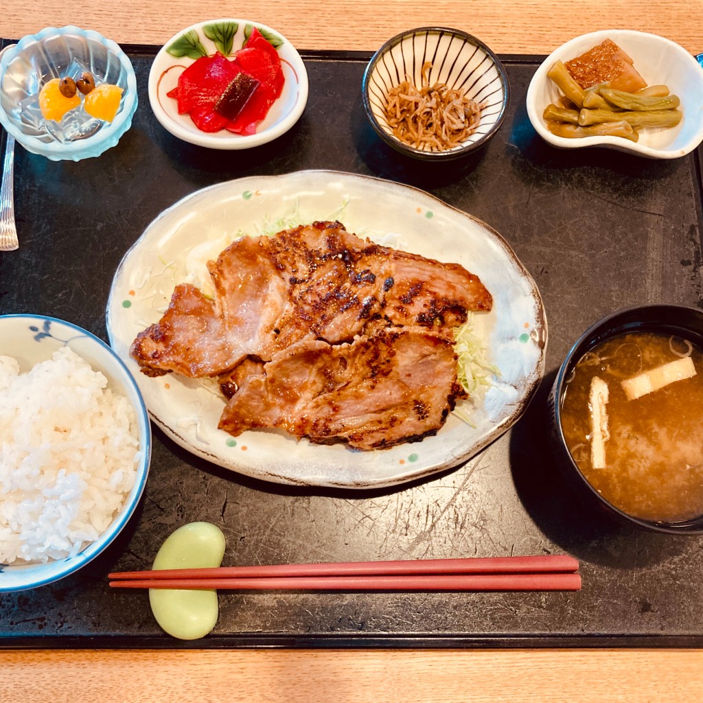 ユーザーが投稿した黒豚生姜焼き定食の写真 - 実際訪問したユーザーが直接撮影して投稿した青葉台定食屋御飯家の写真