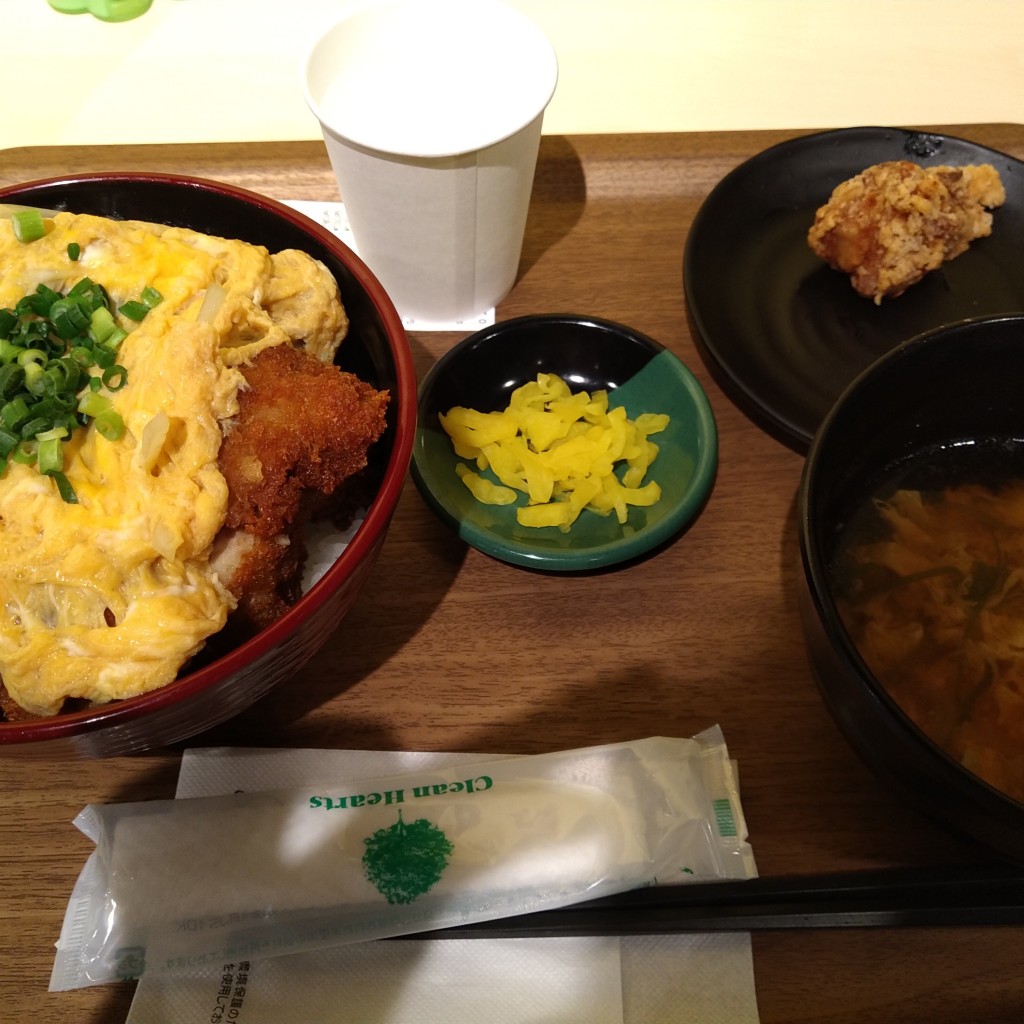 ユーザーが投稿したチキンカツ丼の写真 - 実際訪問したユーザーが直接撮影して投稿した松戸定食屋とりどりキッチンの写真