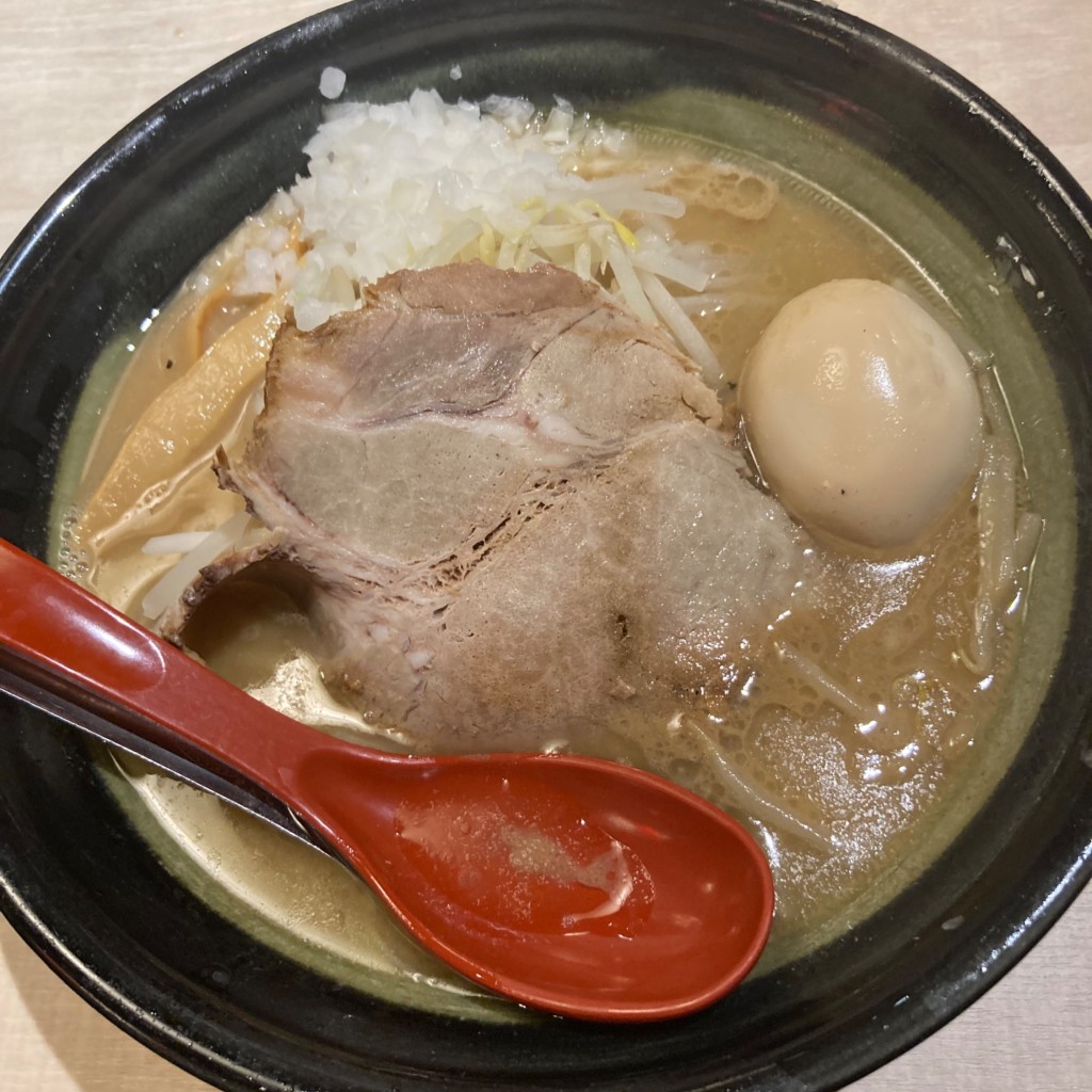 ユーザーが投稿した味玉白味噌ラーメンの写真 - 実際訪問したユーザーが直接撮影して投稿した東俣野町ラーメン専門店札幌味噌ラーメンアウラ 戸塚店の写真