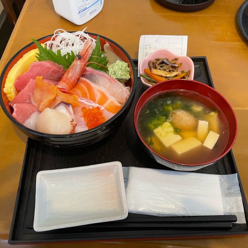 ユーザーが投稿した特選丼の写真 - 実際訪問したユーザーが直接撮影して投稿した新町魚介 / 海鮮料理どんぶり亭 松本の写真