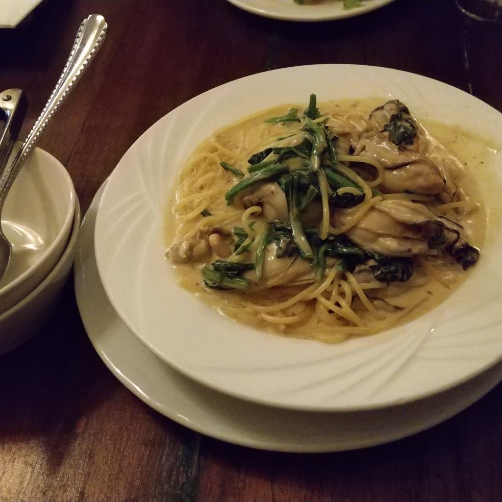 ユーザーが投稿した広島県産牡蠣とほうれん草のクリームパスタの写真 - 実際訪問したユーザーが直接撮影して投稿した東イタリアントラットリア ナトゥーラの写真