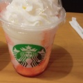 スターバックスストロベリーフラペチーノ - 実際訪問したユーザーが直接撮影して投稿した紺屋町カフェスターバックスコーヒー 松坂屋高槻店の写真のメニュー情報