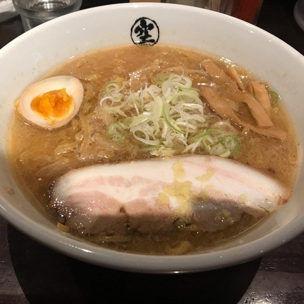 私ちゃんさんが投稿した北五条西ラーメン専門店のお店らーめん空 札幌ら〜めん共和国店/ラーメン ソラ サッポロラーメンキョウワコクの写真