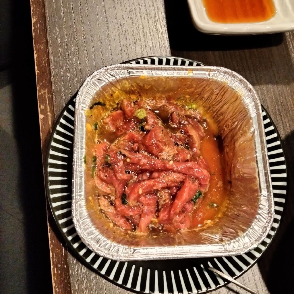ユーザーが投稿した炙りユッケの写真 - 実際訪問したユーザーが直接撮影して投稿した宮西町焼肉焼肉サランの写真
