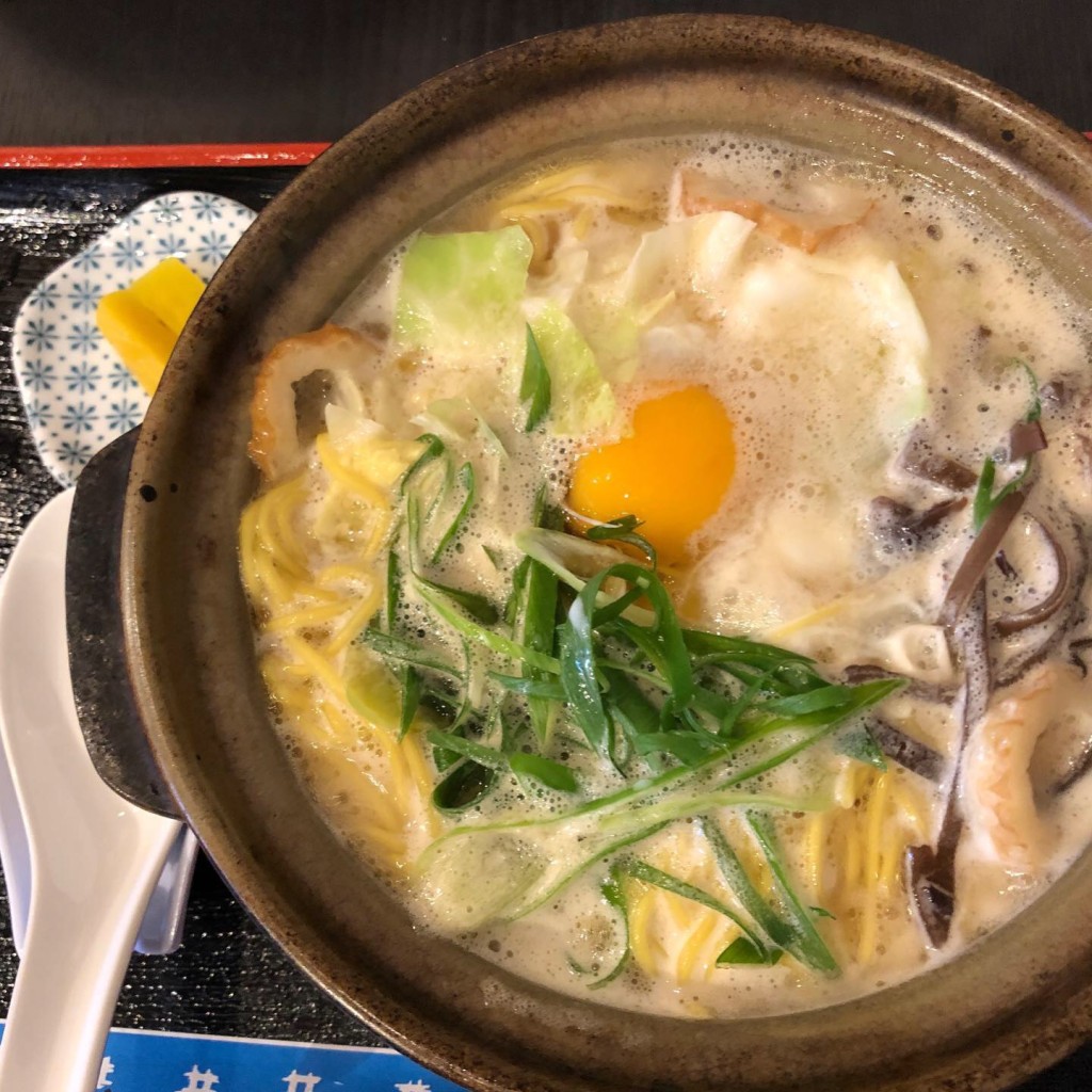 ユーザーが投稿した親鳥の鍋焼きラーメンの写真 - 実際訪問したユーザーが直接撮影して投稿した北御座ラーメン専門店鍋焼きラーメンのがろ~ とさのさとAGRI COLLETTO店の写真