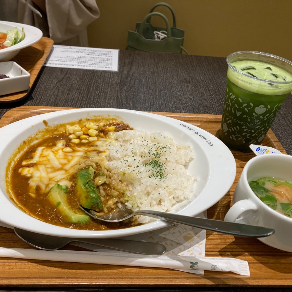 ユーザーが投稿したランチ アボカドチーズカレーの写真 - 実際訪問したユーザーが直接撮影して投稿した山室カフェナナズグリーンティー ららぽーと富士見店の写真