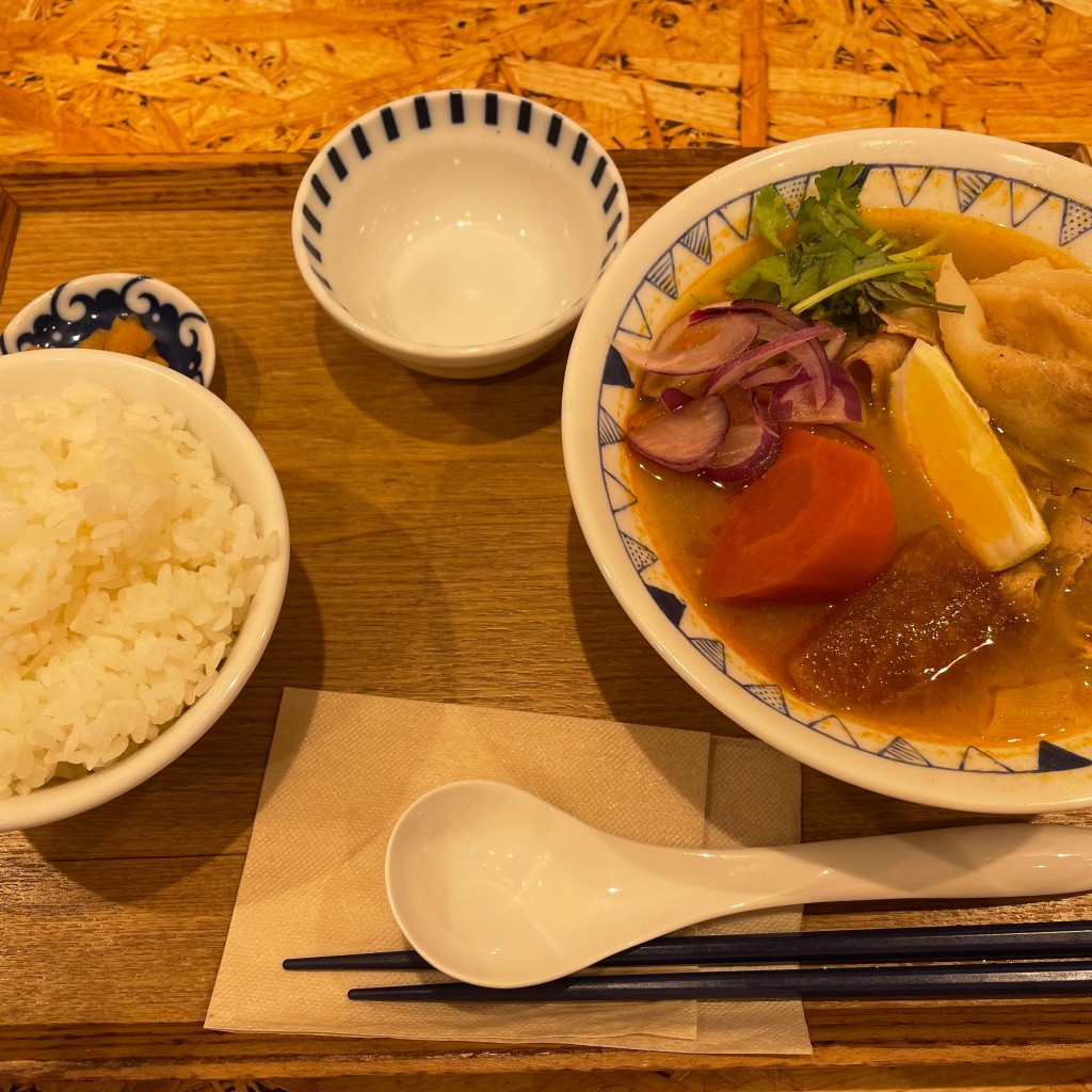 ユーザーが投稿したトムヤム豚汁定食の写真 - 実際訪問したユーザーが直接撮影して投稿した南幸定食屋ごちとん  横浜ジョイナス店の写真