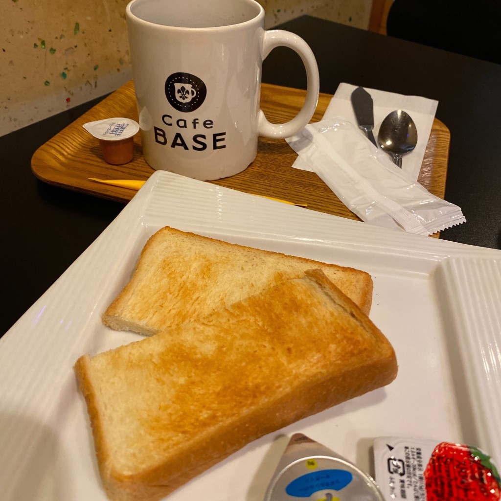ユーザーが投稿したトーストの写真 - 実際訪問したユーザーが直接撮影して投稿した小石川カフェcafe BASEの写真