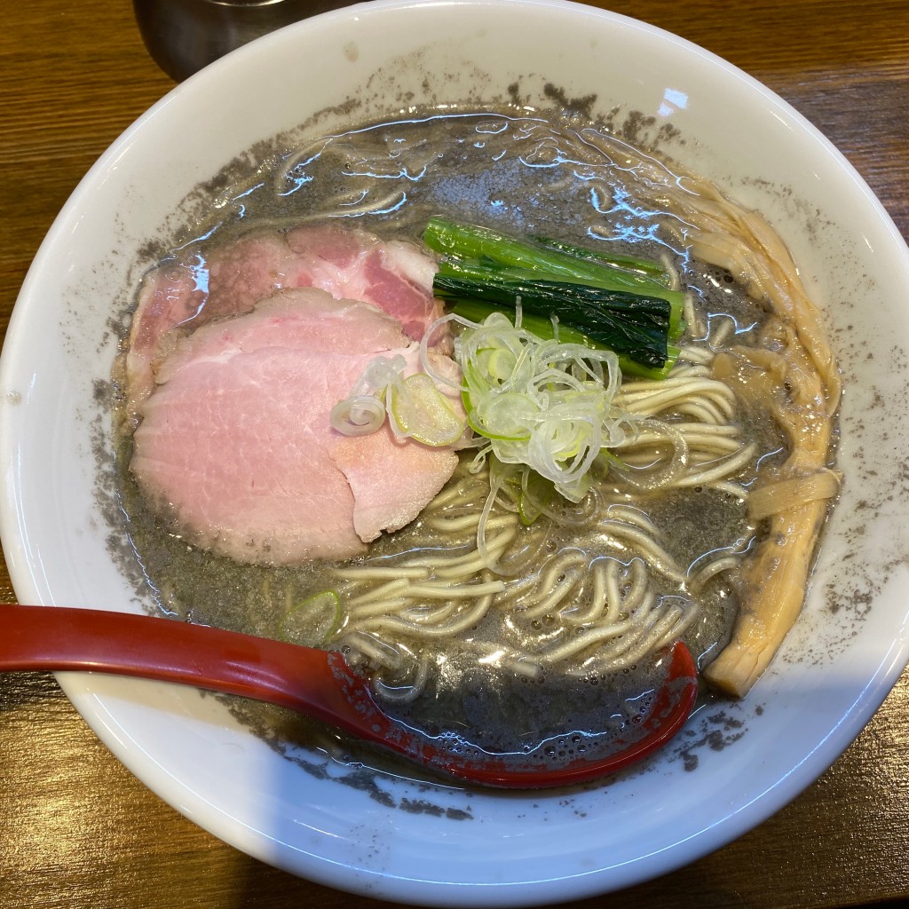 ユーザーが投稿した純ニボシラーメンの写真 - 実際訪問したユーザーが直接撮影して投稿した松山ラーメン専門店中華そばや 和凡の写真