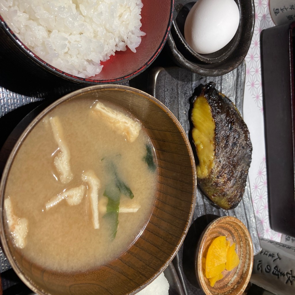 ユーザーが投稿した銀鱈の西京焼き定食の写真 - 実際訪問したユーザーが直接撮影して投稿した新橋居酒屋越後屋の写真