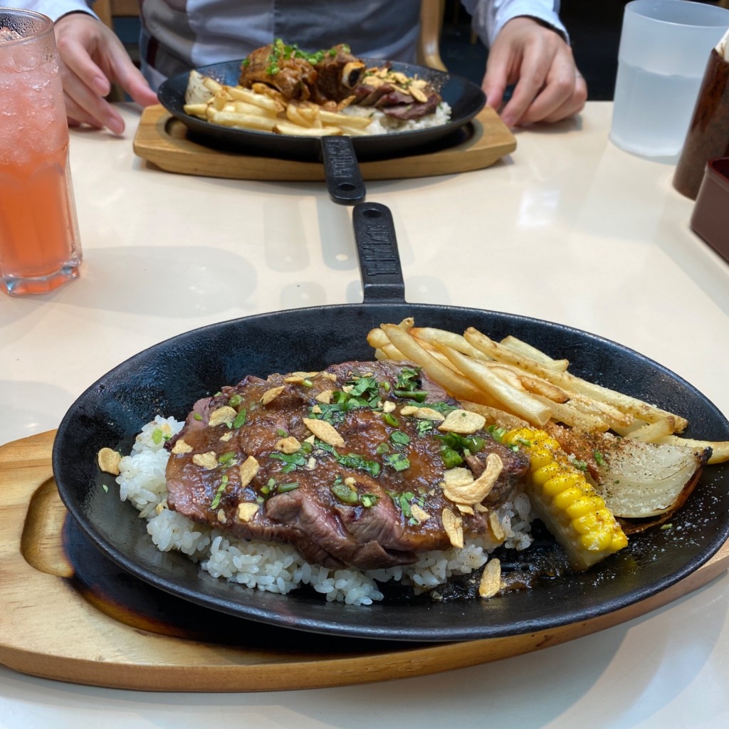 ユーザーが投稿した炭焼粗挽ハンバーグLunchの写真 - 実際訪問したユーザーが直接撮影して投稿した緑ステーキブロンコビリー 我孫子店の写真