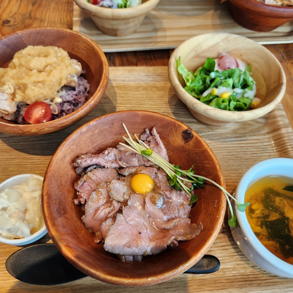 ユーザーが投稿したミニ丼定食セットの写真 - 実際訪問したユーザーが直接撮影して投稿した西池袋カフェABC Canteen ルミネ池袋店の写真