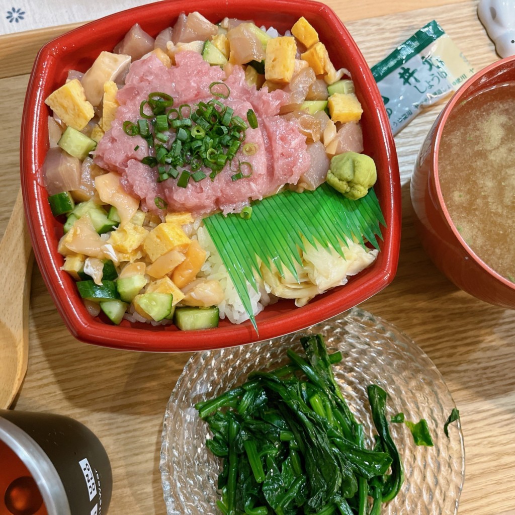 ユーザーが投稿したバラねぎとろ丼 並大盛の写真 - 実際訪問したユーザーが直接撮影して投稿した元町丼もの奈良 丼丸 生駒駅前店の写真