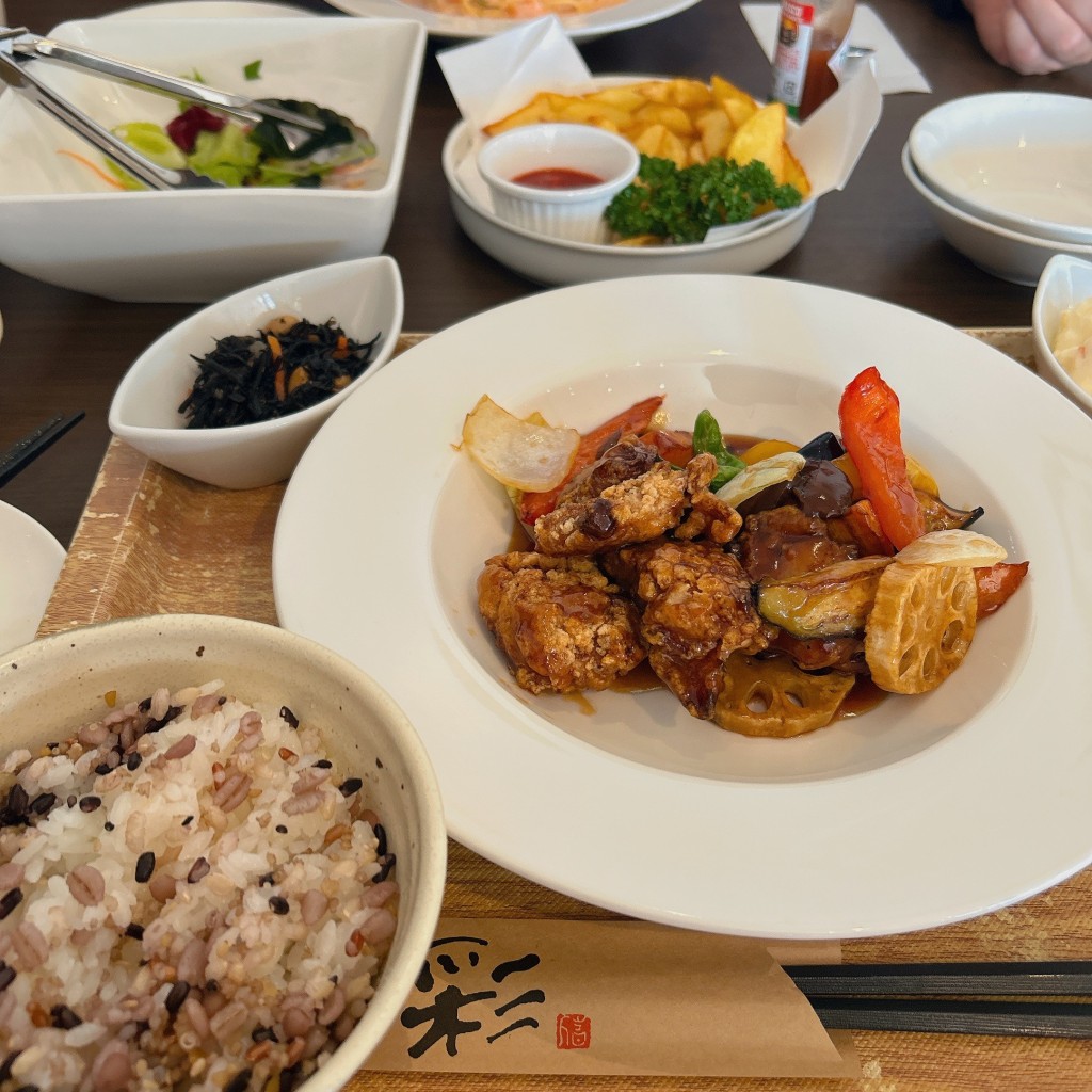 ユーザーが投稿した鶏肉黒酢あん定食の写真 - 実際訪問したユーザーが直接撮影して投稿した後屋町定食屋タニタ食堂 ヘルシーレストラン パセリの写真