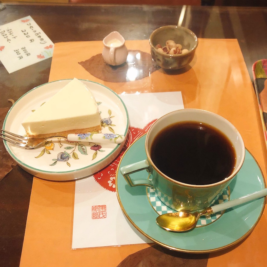 ユーザーが投稿したレアチーズケーキの写真 - 実際訪問したユーザーが直接撮影して投稿した栄町カフェ林檎の写真