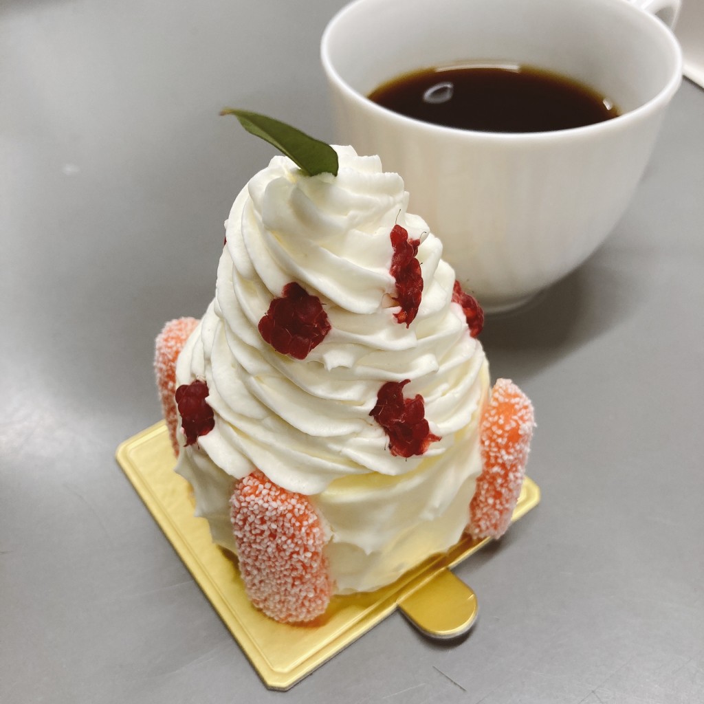 ひまわりりりりさんが投稿した由比ガ浜ケーキのお店パティスリー MIWA/PATISSERIE MIWAの写真