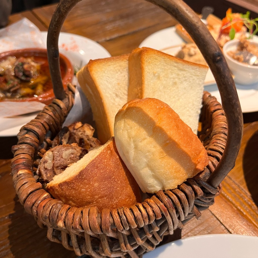 ユーザーが投稿したパンのおかわりの写真 - 実際訪問したユーザーが直接撮影して投稿した高円寺南洋食パンとビストロ 高円寺FLATの写真