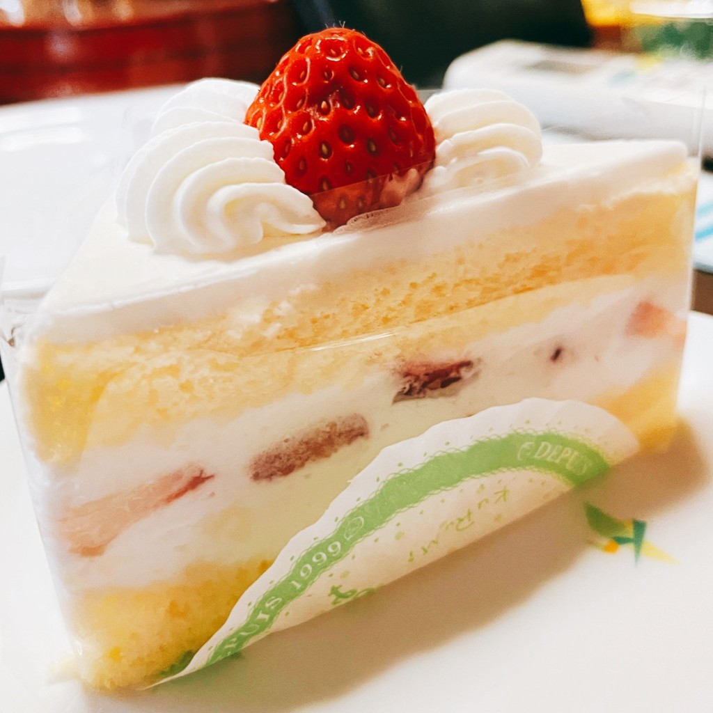 ユーザーが投稿したショートケーキの写真 - 実際訪問したユーザーが直接撮影して投稿した坂井東ケーキ菓子工房 くるみの写真