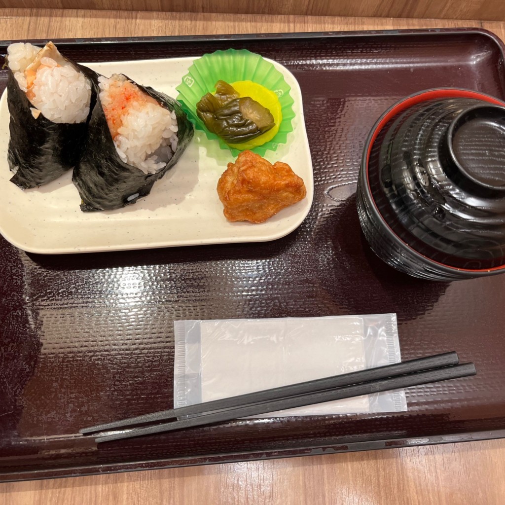 ユーザーが投稿した味噌汁 (東京)の写真 - 実際訪問したユーザーが直接撮影して投稿した丸の内おにぎりほんのり屋 東京本店の写真