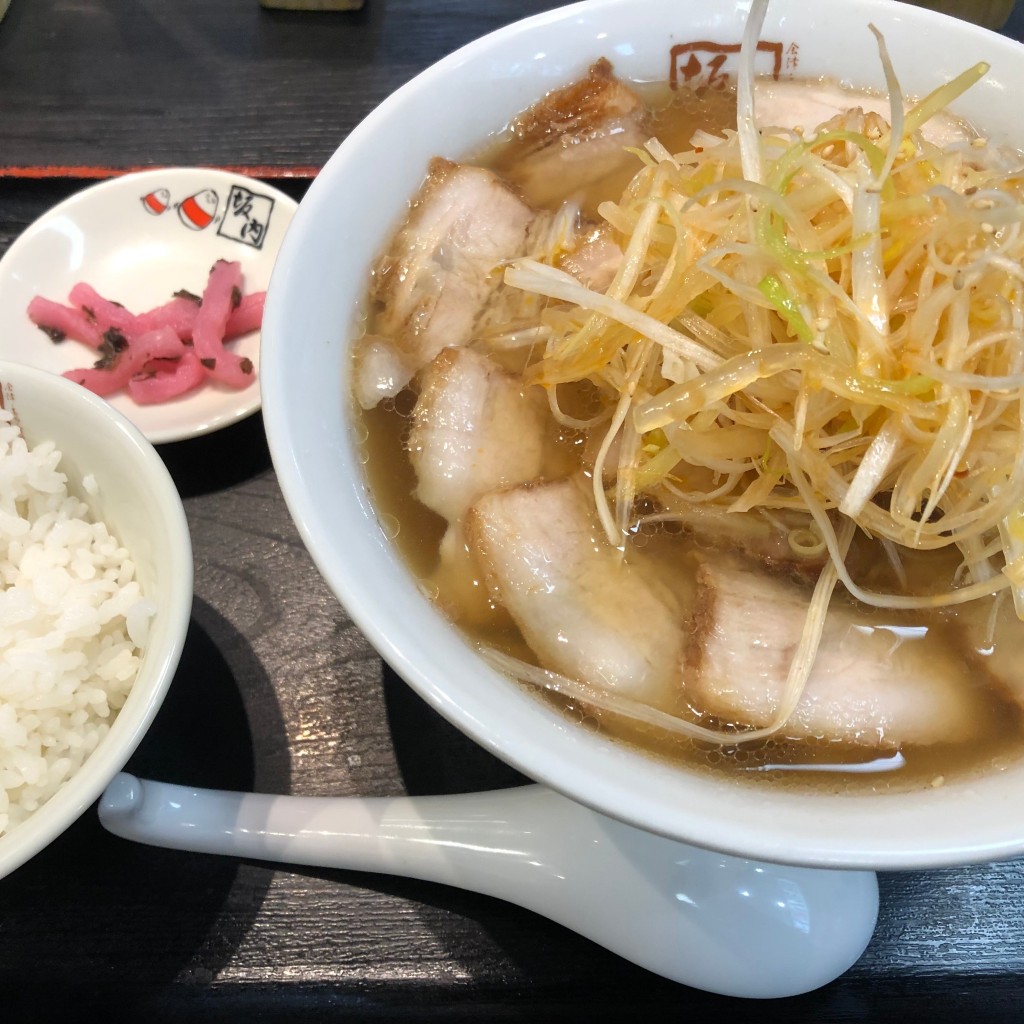 ユーザーが投稿したねぎ焼豚ラーメンの写真 - 実際訪問したユーザーが直接撮影して投稿した東新橋ラーメン専門店喜多方ラーメン 坂内 小法師 汐留シティセンター店の写真