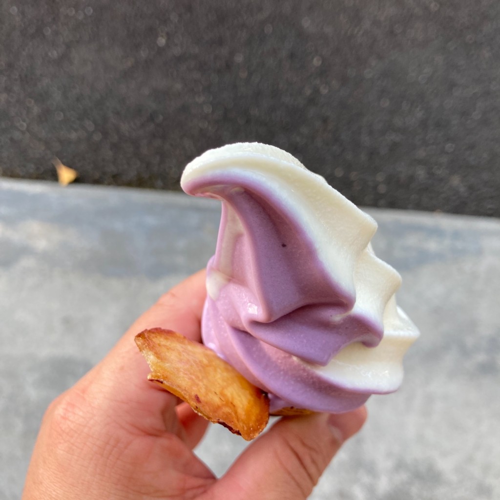 ユーザーが投稿したミックスソフトクリームの写真 - 実際訪問したユーザーが直接撮影して投稿した桑原スイーツ芋屋金次郎 松山店の写真