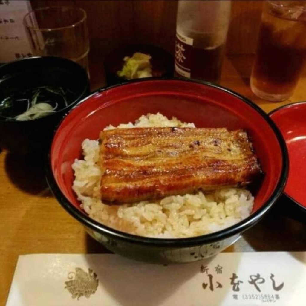 ユーザーが投稿したお昼のうなぎ丼の写真 - 実際訪問したユーザーが直接撮影して投稿した新宿うなぎ小ばやしの写真