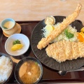 エビとんかつ定食 - 実際訪問したユーザーが直接撮影して投稿した五丁目とんかつ暁亭の写真のメニュー情報