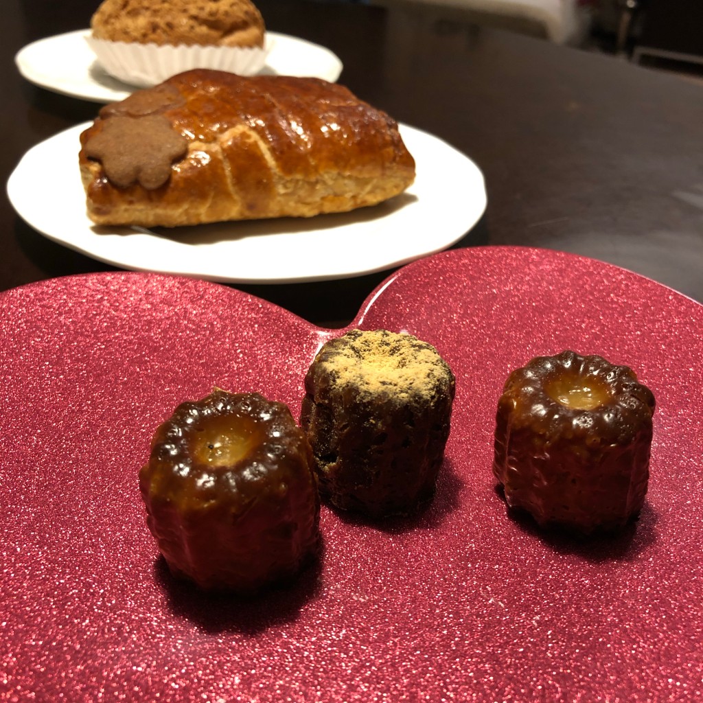 ユーザーが投稿したカヌレ(きび糖、黒糖)の写真 - 実際訪問したユーザーが直接撮影して投稿した泉ケーキ洋菓子店slowの写真