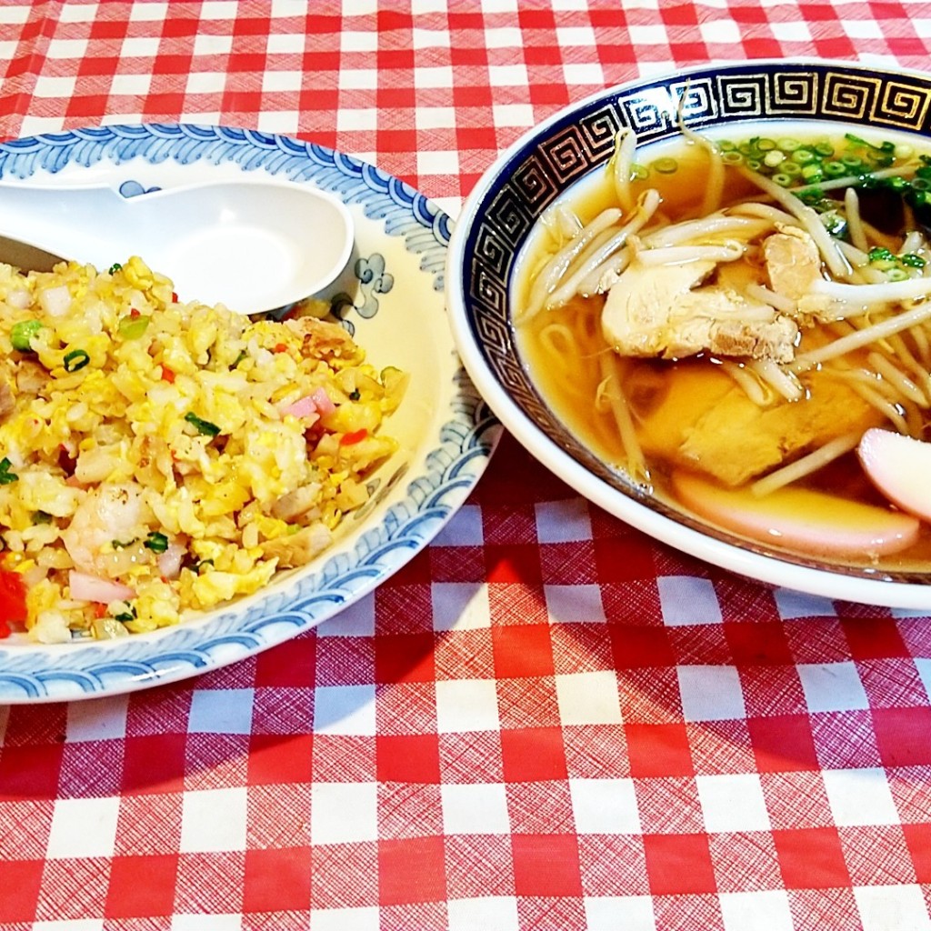 ユーザーが投稿したチャーハン+もやしラーメンの写真 - 実際訪問したユーザーが直接撮影して投稿した玉島お好み焼きおたやん食堂の写真