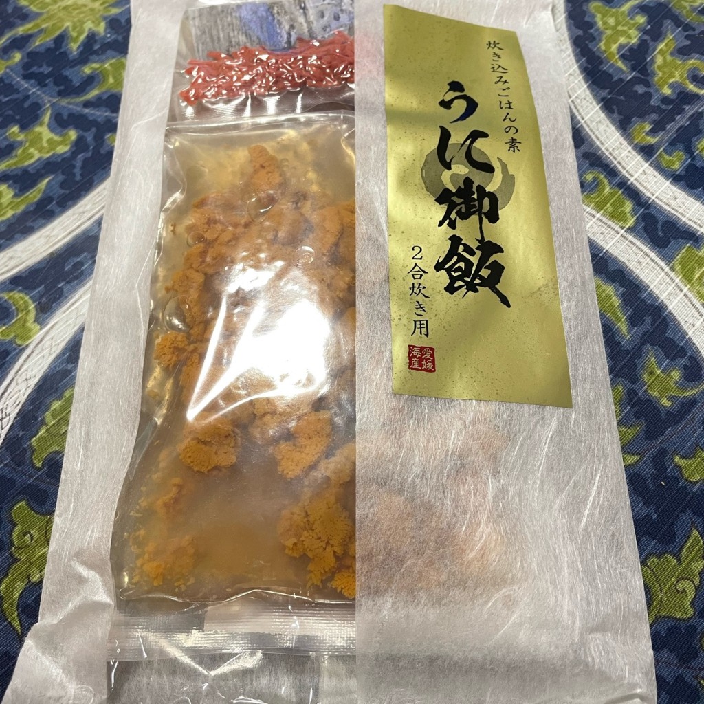 ユーザーが投稿した愛媛海産 うに御飯の写真 - 実際訪問したユーザーが直接撮影して投稿した天神カフェDEAN&DELUCA 福岡店の写真