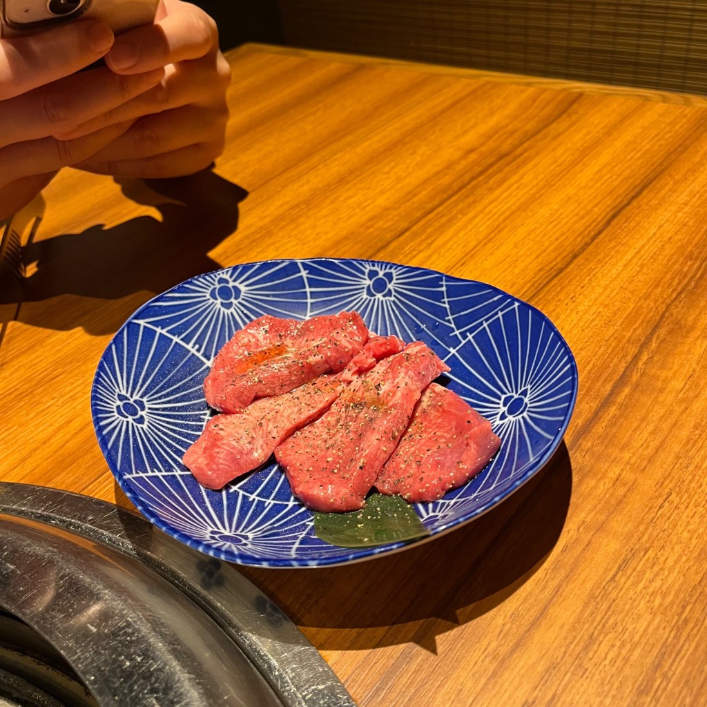 ユーザーが投稿した生牛タン塩の写真 - 実際訪問したユーザーが直接撮影して投稿した久沢焼肉焼肉げんさん 富士厚原店の写真