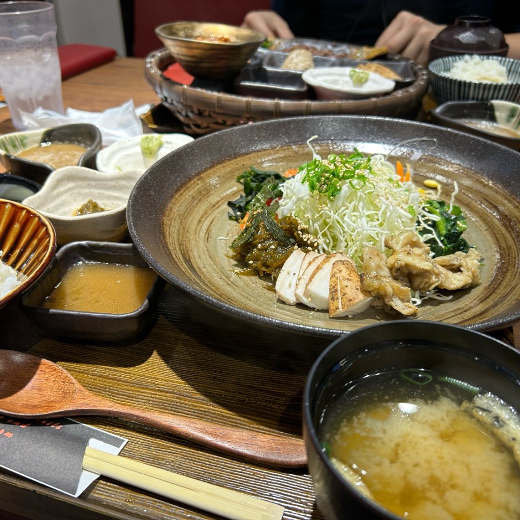 ユーザーが投稿したバランス御膳の写真 - 実際訪問したユーザーが直接撮影して投稿した石内東和食 / 日本料理麦とろ瀬戸内物語 THE OUTLETS HIROSHIMA店の写真