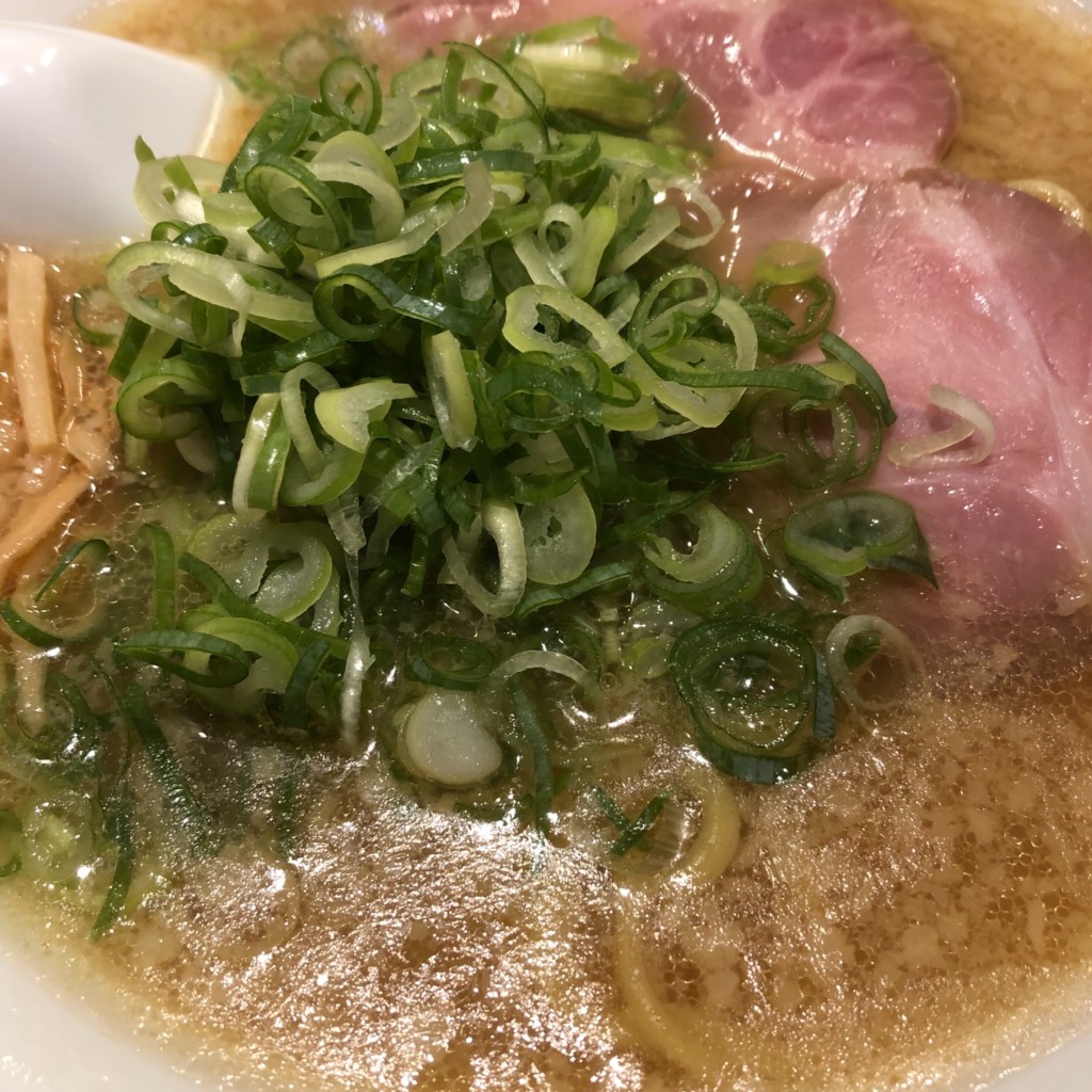 ユーザーが投稿した醤油豚骨ラーメンの写真 - 実際訪問したユーザーが直接撮影して投稿した揚場町ラーメン専門店京都ラーメン 森井 飯田橋店の写真