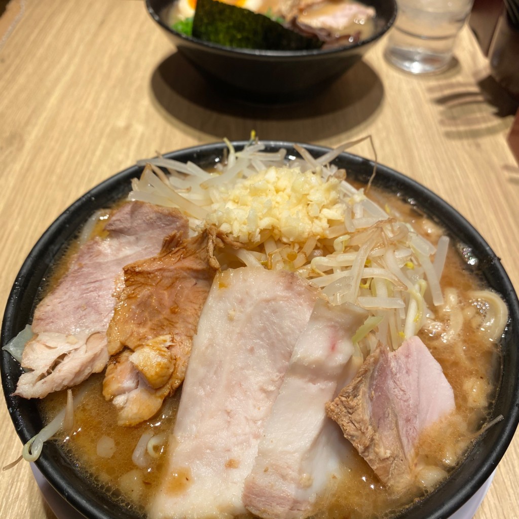 ユーザーが投稿した豚郎ラーメンの写真 - 実際訪問したユーザーが直接撮影して投稿した丸の内ラーメン専門店俺式 純 東京駅店の写真