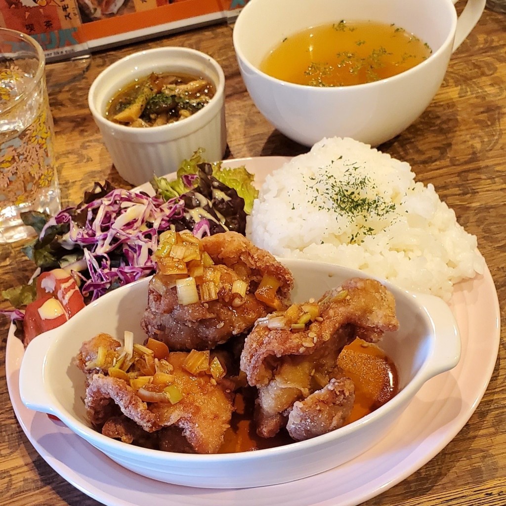 ユーザーが投稿した油淋鶏の写真 - 実際訪問したユーザーが直接撮影して投稿した上名古屋喫茶店喫茶スモリバの写真