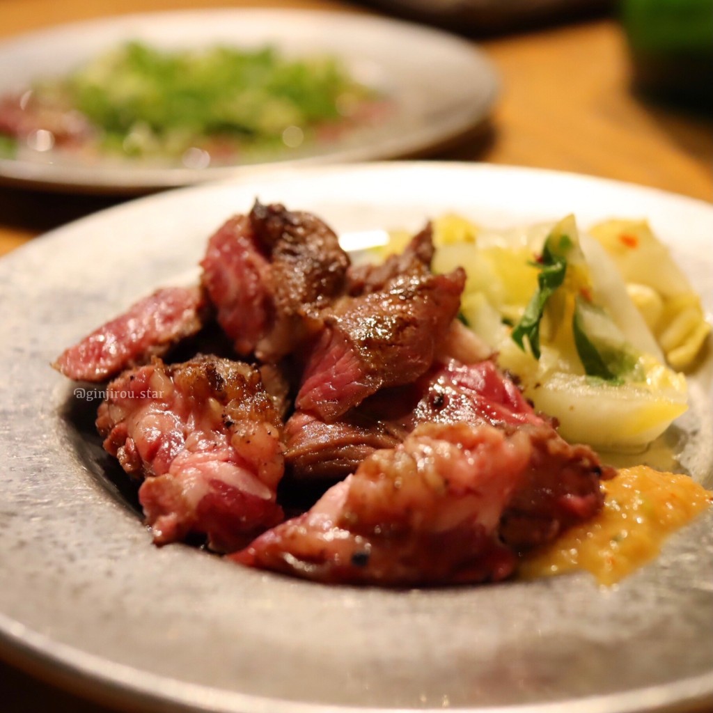 ぎんじろうさんが投稿した小松原町肉料理のお店肉炉端 炉漫堂/ニクロバタ ロマンドウの写真