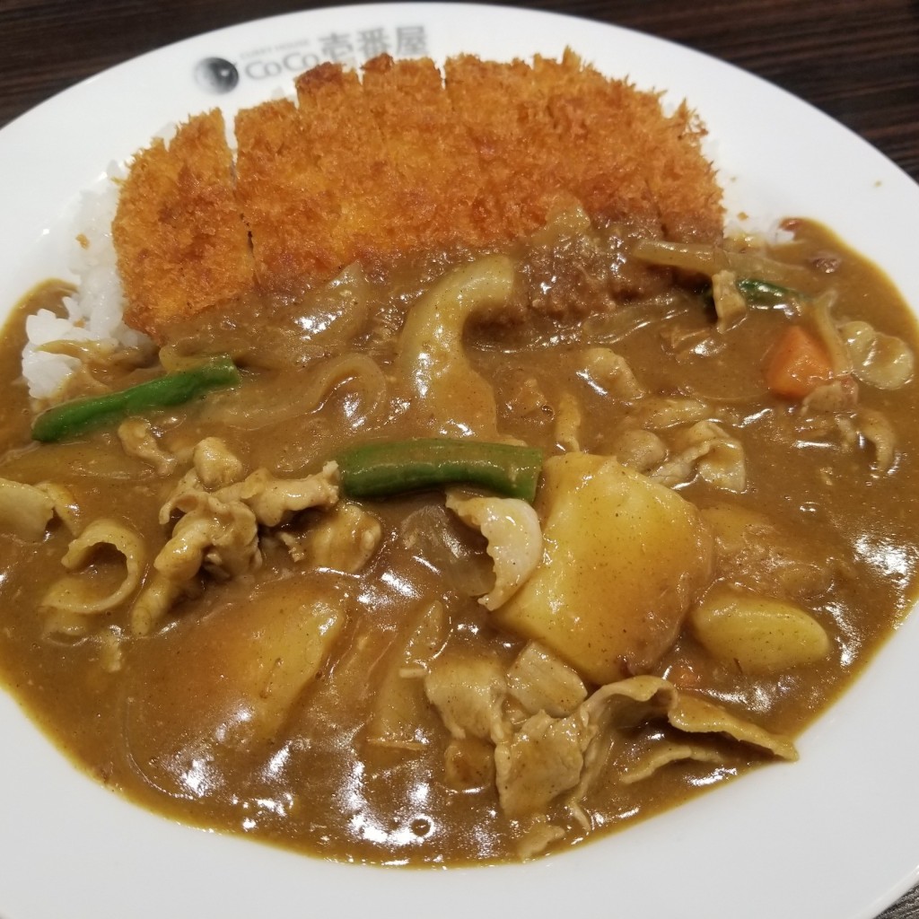 ユーザーが投稿した豚しゃぶ野菜トンカツカレーの写真 - 実際訪問したユーザーが直接撮影して投稿した鶴沢町カレーCoCo壱番屋 中央区鶴沢町店の写真