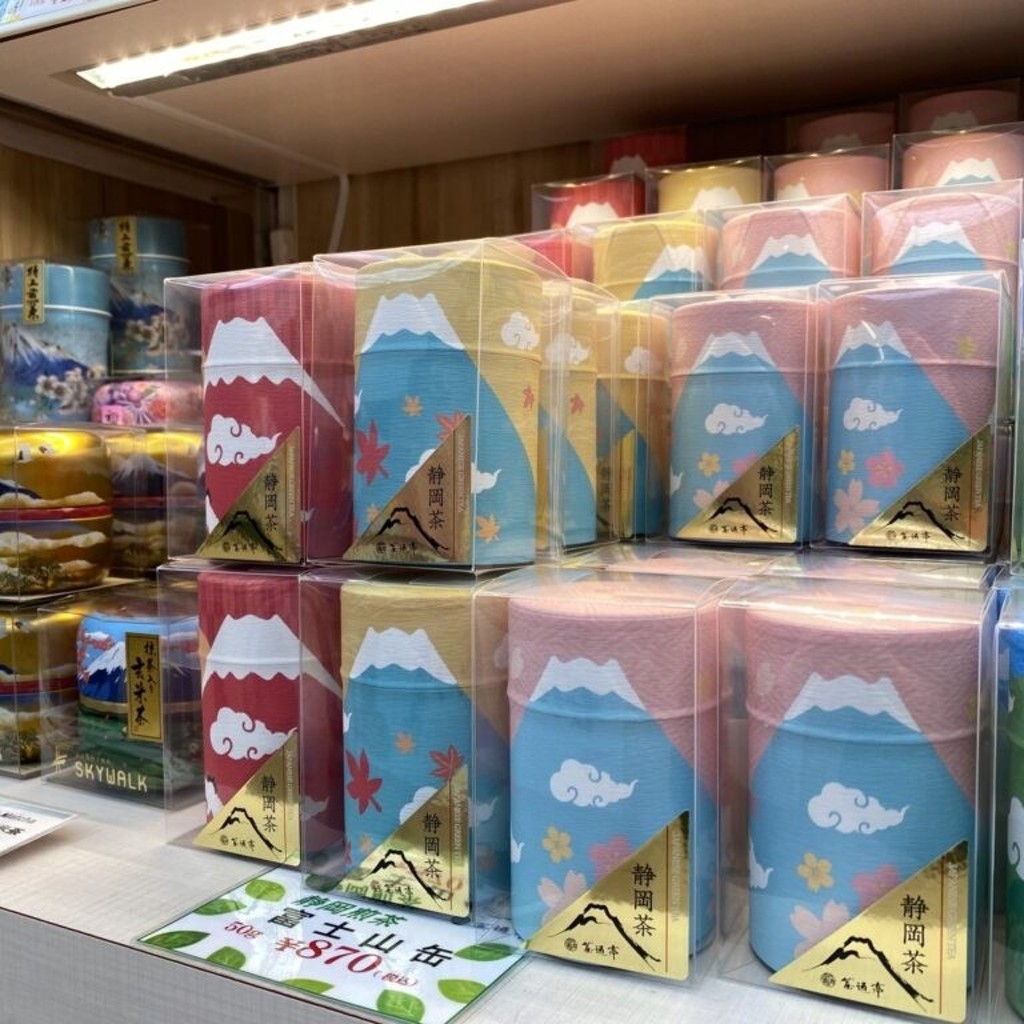 ユーザーが投稿した静岡煎茶 富士山缶の写真 - 実際訪問したユーザーが直接撮影して投稿した笹原新田アイスクリームSKYWALK SOFTCREAMの写真