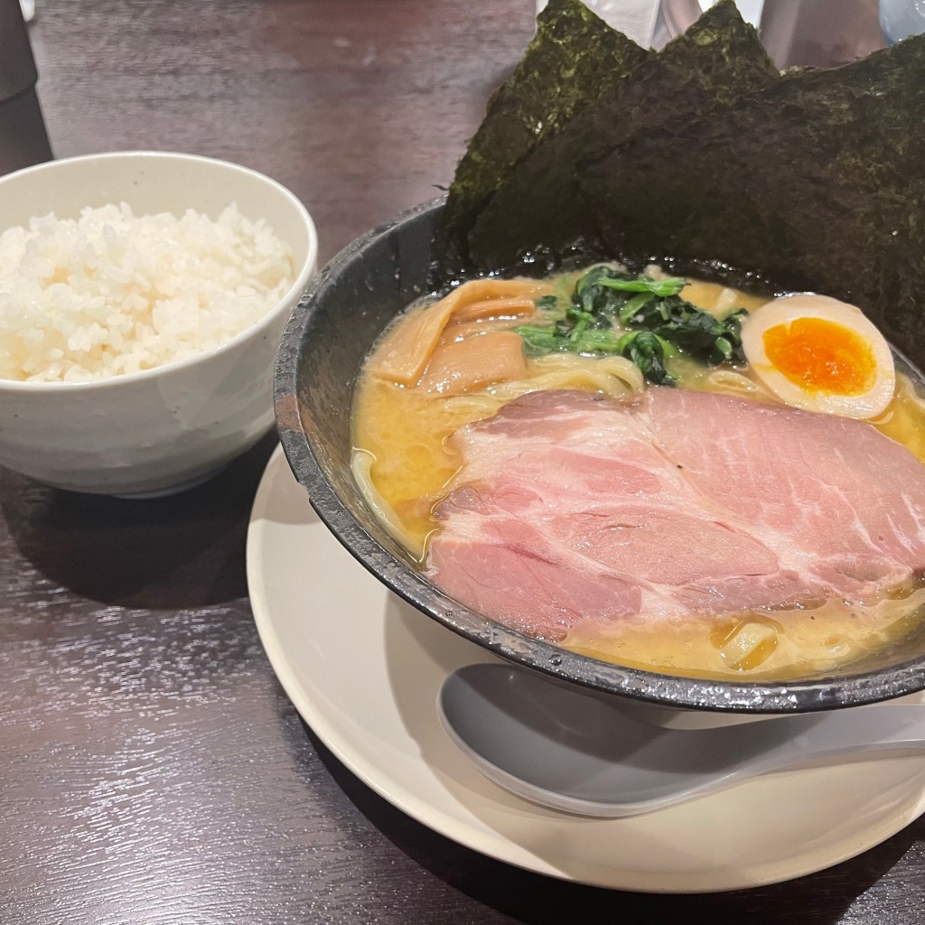 バッカモーンさんが投稿した中黒ラーメン / つけ麺のお店雷神ラーメン/ライジンラーメンの写真