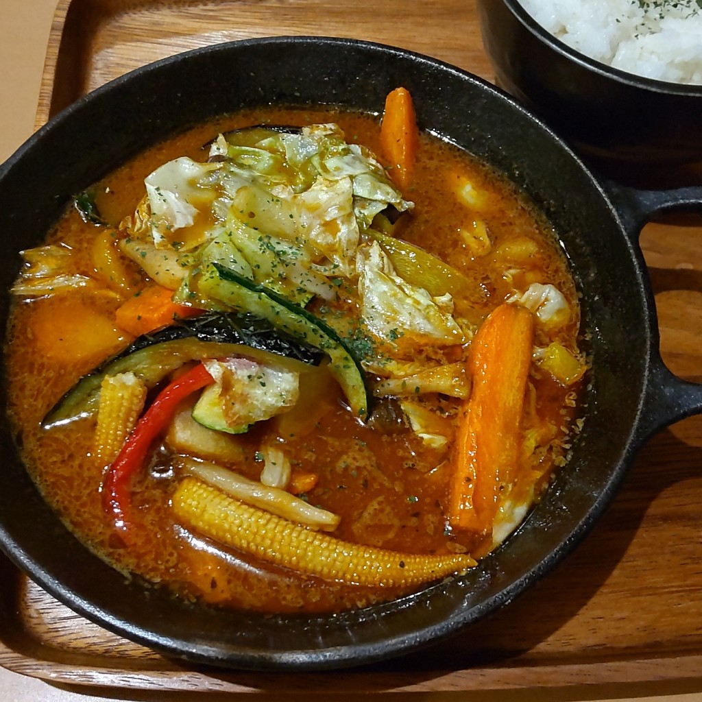 ユーザーが投稿した野菜スープカレー・エビの写真 - 実際訪問したユーザーが直接撮影して投稿した第45線カフェ大地のテラス 縁の写真