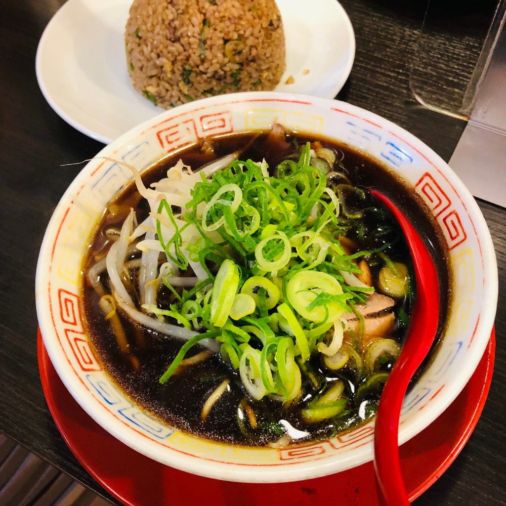 ユーザーが投稿したラーメンの写真 - 実際訪問したユーザーが直接撮影して投稿した神田和泉町ラーメン専門店新福菜館の写真