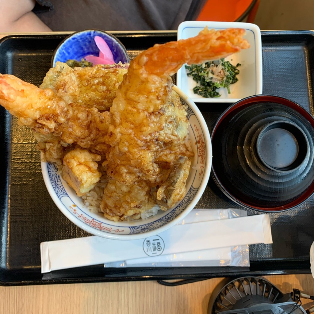 ユーザーが投稿した特製大海老天丼 2尾の写真 - 実際訪問したユーザーが直接撮影して投稿した池辺町カフェクレイトンズカフェ ららぽーと横浜の写真